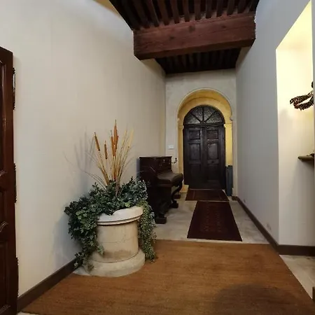 Bed & Breakfast Le Clos Des Consuls Tarascon