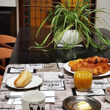 Bed & Breakfast Le Clos Des Consuls *